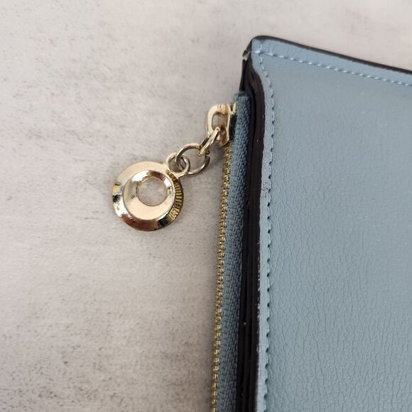 LightâSky Blue 20 Slot Card Holder With Zippered Pouch - Picture 2 of 8